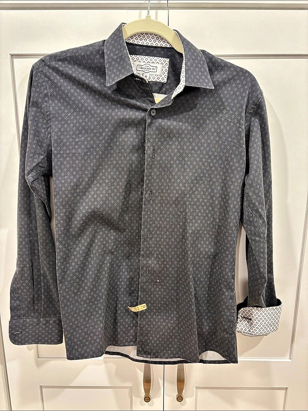 7 Downie St. Geometric Button Down Shirt in Black & White Size 16